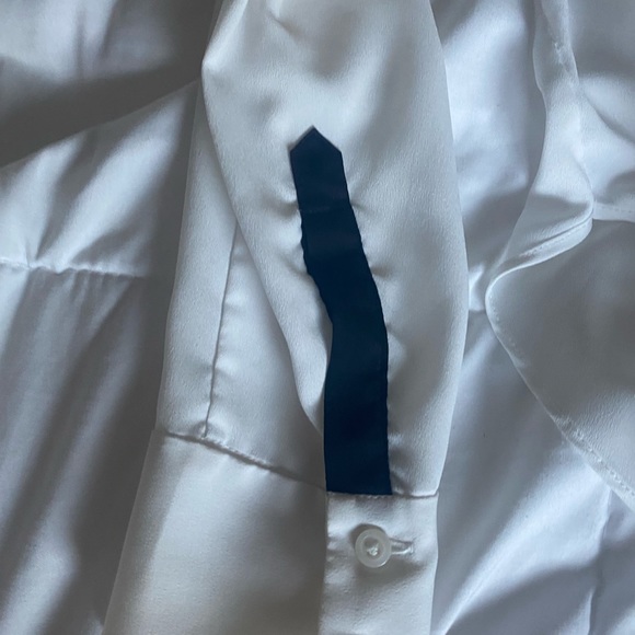 victorias secret white long sleeve blouse - Picture 3 of 4